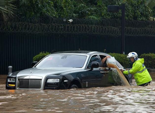 车被水淹了怎么理赔？理赔后的水淹车如何处置？